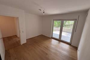 Lebendig wohnen: 3-Zimmer-Wohnung mit Terrasse und Garten in Schwandorf – Die vollständige Adresse der Immobilie erhältst du vom Anbieter., 92421 Schwandorf – Vorschaubild 7
