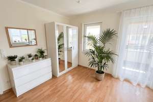 Beziehbare 2-Zimmerwohnung! Balkon! Tageslichtbad! Stellplatz! Außenrollläden! – Die vollständige Adresse der Immobilie erhältst du vom Anbieter., 1157 Briesnitz, Dresden – Vorschaubild 4
