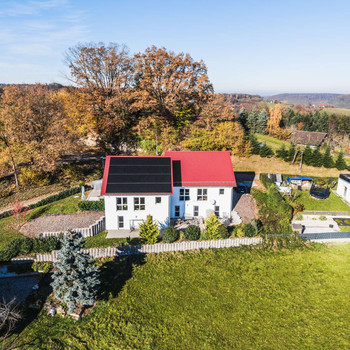 WOHNTRAUM - Hochwertiges Zweifamilienhaus mit viel Platz für die Familie mitten in der Natur