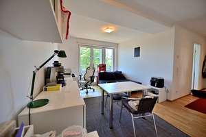 lichtdurchflutete 2 Zimmer Wohnung mit großem Balkon und Aufzug – Heideloffstr. 28, 90478 Glockenhof, Nürnberg – Vorschaubild 6