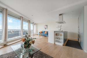 Stilvolle Wohnung mit Rheinblick und Panorama über Düsseldorf – 40474 Golzheim, Düsseldorf – Vorschaubild 4