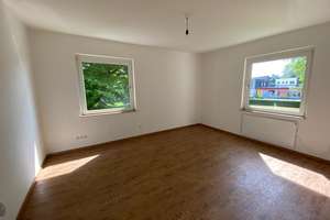 Wunderschöne lichtdurchflutete 2-Zimmerwohnung Balkon, Einbauküche und Badewanne – Manteuffelstraße 69, 44143 Kaiserbrunnen, Dortmund – Vorschaubild 4