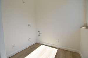 Renoviert! Modernes Apartment mit viel Tageslicht in KR-City – Hülser Straße 283, 47803 Inrath/Kliedbruch, Krefeld – Vorschaubild 3