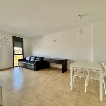 Wohnung in Cassà de la Selva zu verkaufen – Dachgeschosswohnung mit Aussicht, viel Licht und Komfort