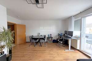 Bezugsfreie 2RW mit sonnigem Balkon, Außenjalousien und TG-Stellplatz – 4328 Paunsdorf, Leipzig – Vorschaubild 3