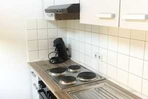 ***SUPER WOHNUNG MIT EBK UND BALKON IN RUHIGER LAGE*** – Agricolastraße 28, 9112 Chemnitz – Vorschaubild 3