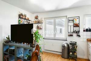 Zwei Zimmer im Dachgeschoss in gefragter Lage von Köln Niehl – Die vollständige Adresse der Immobilie erhältst du vom Anbieter., 50735 Niehl, Köln – Vorschaubild 3