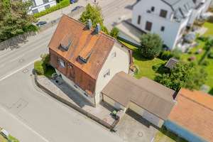 Historische „Villa Bavaria“ mit Charakter – sanierungsbedürftiges Einfamilienhaus im Heimatstil – Die vollständige Adresse der Immobilie erhältst du vom Anbieter., 85567 Grafing bei München – Vorschaubild 2