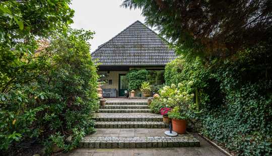 Bild von Gepflegtes Einfamilienhaus mit traumhaftem Grundstück