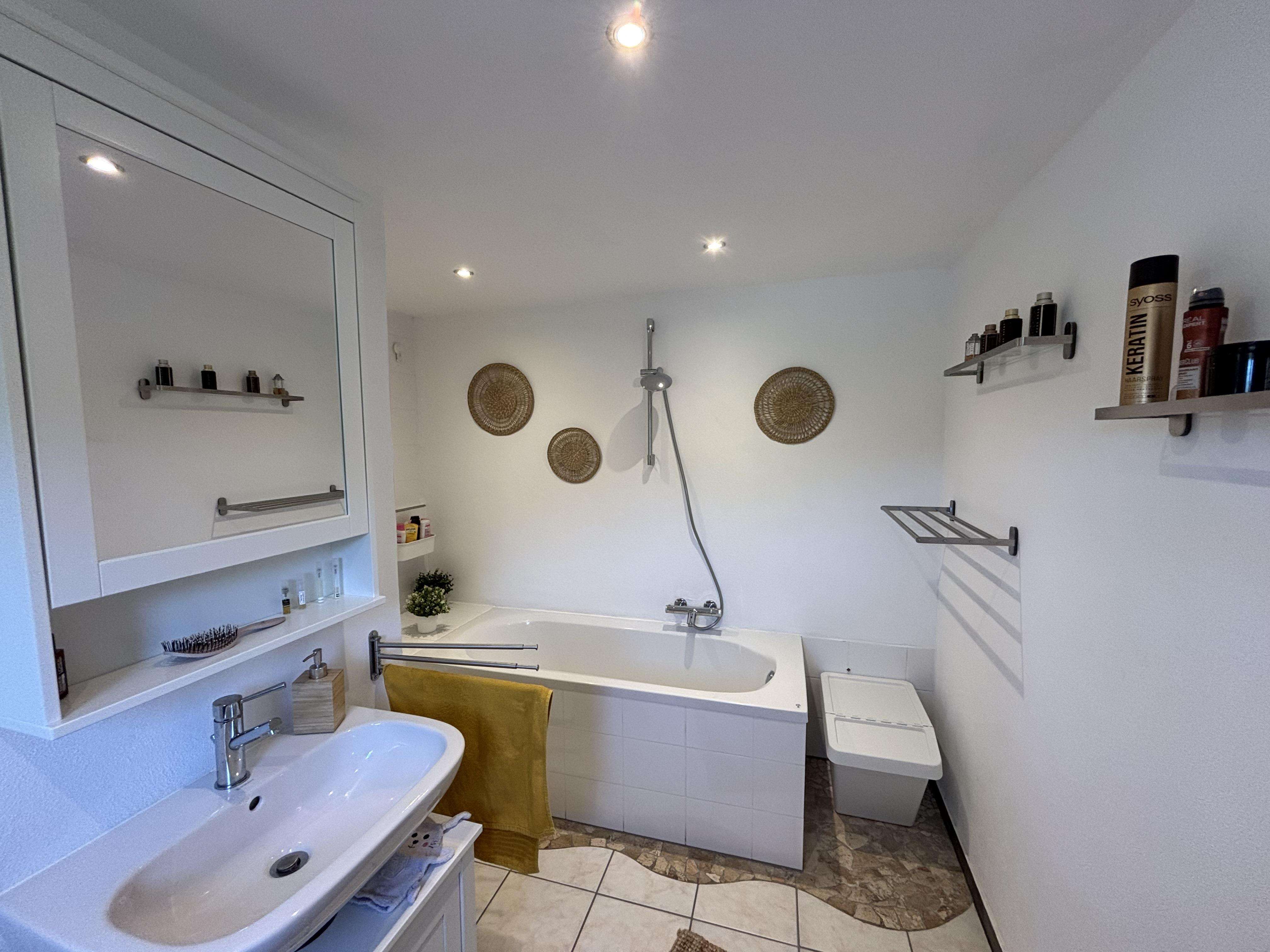 Immobilie in Reichshof - Saniertes Eigenheim mit Platz für die ganze Familie! - Bild 4