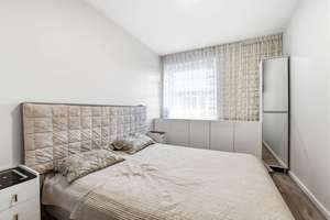 Vermietete, großzügige 4-Zimmer-Wohnung mit Balkon und Loggia – Die vollständige Adresse der Immobilie erhältst du vom Anbieter., 22525 Stellingen, Hamburg – Vorschaubild 4