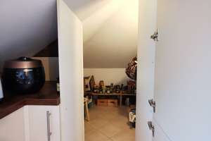 Traumhafte Dachgeschosswohnung mit Dachterrasse und EBK in Milbertshofen – Piccoloministr. 2, 80807 Milbertshofen, München – Vorschaubild 8