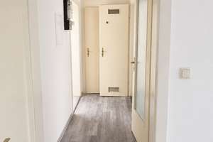 Lebendiges Stadtwohnen: 4-Zimmer-Wohnung in Nürnberger Bestlage – Comeniusstraße 7, 90459 Galgenhof, Nürnberg – Vorschaubild 2