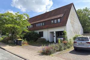 Renovierungsbedürftige Doppelhaushälfte in ruhiger Lage von Jöllenbeck – Die vollständige Adresse der Immobilie erhältst du vom Anbieter., 33739 Jöllenbeck, Bielefeld – Vorschaubild 2