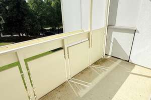 Lichtdurchflutete 3-Zimmer-Wohnung mit Balkon und Einbauküche – Flaschenträgerstraße 13, 81927 Englschalking, München – Vorschaubild 4