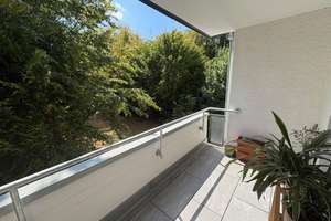 Helle 1-Zimmer-Wohnung mit Balkon in zentraler, aber ruhiger Lage in Köln-Holweide! – Isolanistr. 14, 51067 Holweide, Köln – Vorschaubild 3