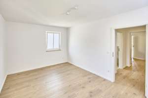 3,5 Zimmer Wohnung - komplett saniert – Ingolstädter Str 140, 85049 Friedrichshofen-Hollerstauden, Ingolstadt – Vorschaubild 8