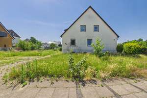 Sanieren, erweitern oder neu bauen – großes Grundstück in Bielefeld-Milse – Die vollständige Adresse der Immobilie erhältst du vom Anbieter., 33729 Heepen, Bielefeld – Vorschaubild 2