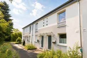 Charmantes Reihenhaus mit Garten und Terrasse – kompakt, gepflegt und familienfreundlich in Bonn !!