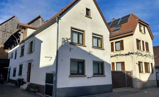 Geräumiges Einfamilienhaus mit Ausbaupotenzial!