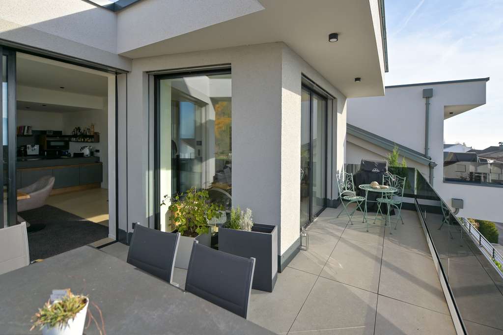 Immobilie in Sipplingen - Sipplingen, exklusiv - modern - neuwertig! Wohnhaus mit malerischem See u.Bergpanorama - Bild 2