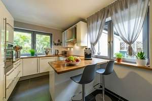 Junges, familienfreundliches Reihenendhaus mit
schönem Garten in Nadorst – Die vollständige Adresse der Immobilie erhältst du vom Anbieter., 26127 Nadorst, Oldenburg (Oldenburg) – Vorschaubild 4
