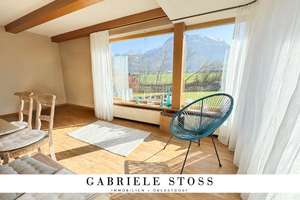 *RESERVIERT!* Hübsches 2-Fam.-Landhaus mit Bergsicht pur! Gr. Garten, Doppelgarage, 6 Stellplätze! – Die vollständige Adresse der Immobilie erhältst du vom Anbieter., 87561 Oberstdorf – Vorschaubild 1