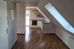 Helle 2-Zimmer Dachgeschosswohnung in Augsburg/Pfersee – Die vollständige Adresse der Immobilie erhältst du vom Anbieter., 86157 Pfersee-Süd, Augsburg – Vorschaubild 6