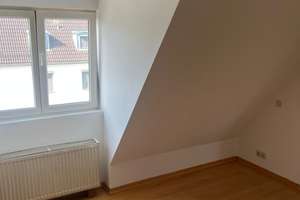 Charmante, lichtdurchflutete 3-Zimmer Dachgeschosswohnung in München-Freimann – Die vollständige Adresse der Immobilie erhältst du vom Anbieter., 80939 Obere Isarau, München – Vorschaubild 15