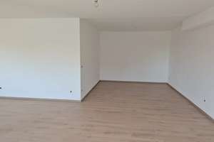 top renovierte 1-Zimmer-DG-Wohnung im Ortskern von Hemelingen – Die vollständige Adresse der Immobilie erhältst du vom Anbieter., 28309 Hemelingen (Ortsteil), Bremen – Vorschaubild 4