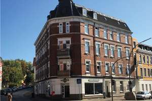 Maximal 2 Erwachsene + 1 Kind: Charmante  2-3 Zi-Altbauwohnung (befristet bis 30.09.2027)