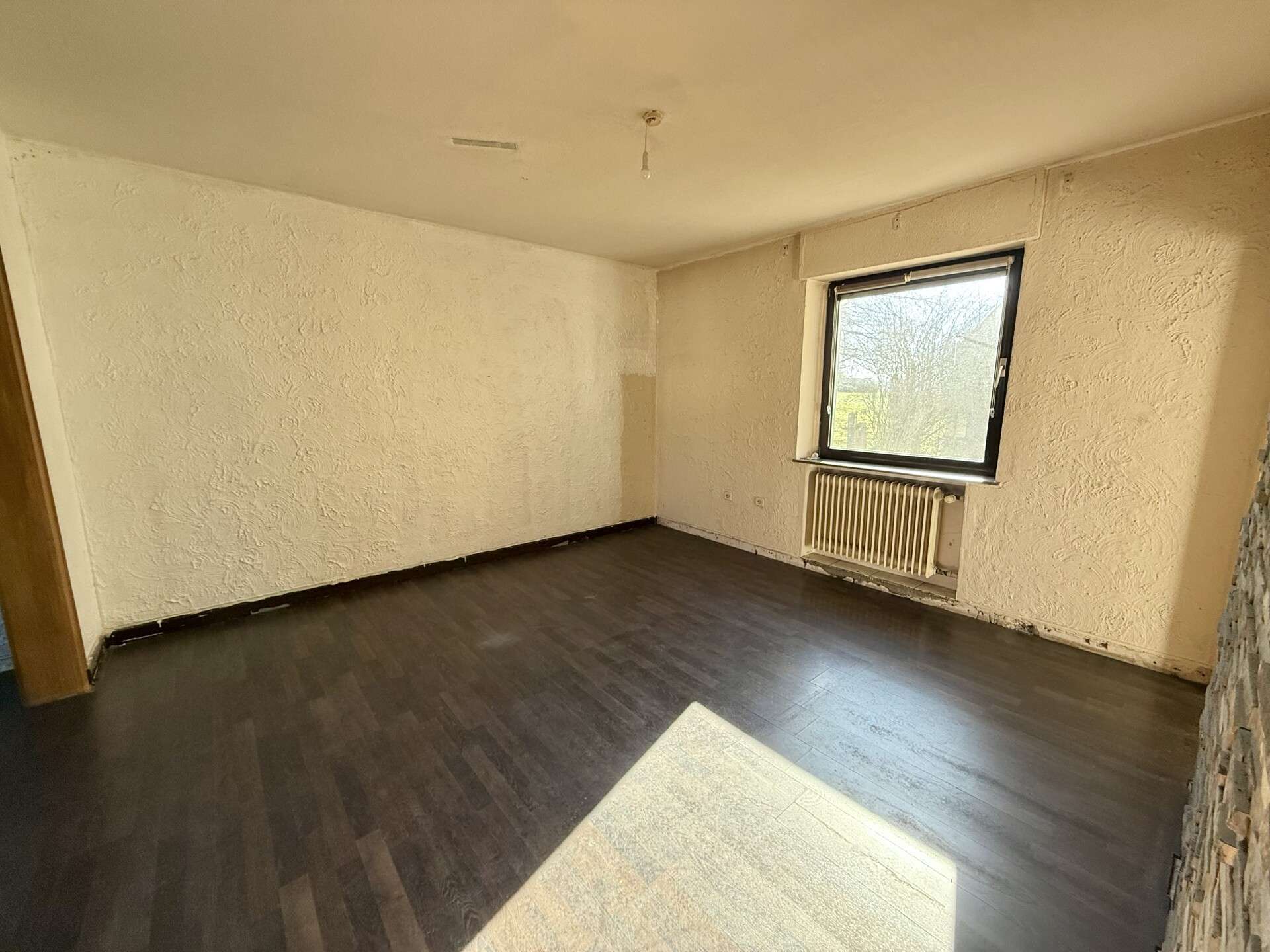 Immobilie in Gehlert - Einfamilienhaus mit großem Nebengebäude – großzügiges Grundstück inklusive! - Bild 10