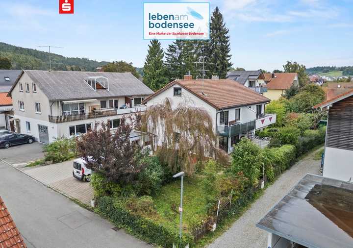 Einziehen in familienfreundliches Doppelhaus
Wohnen in ruhiger und zentraler Lage