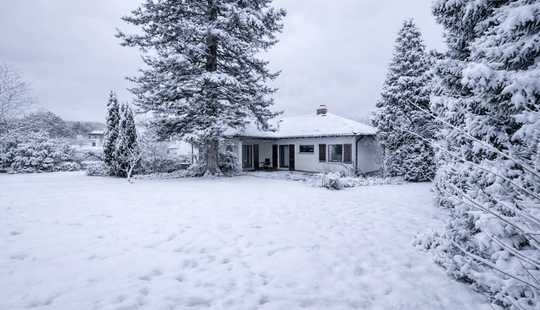 Bild von Wohnen in Kelkheims Bestlage: Freistehendes Einfamilienhaus sucht neue Bewohner!