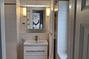 Seltene Gelegenheit - Lichtdurchflutete Jugendstil Altbauwohnung  in Oberkassel – 40549 Oberkassel, Düsseldorf – Vorschaubild 20