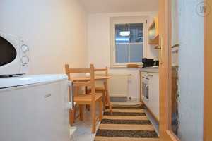 Modern möbliertes 2-Zimmer- Apartment mit WLAN direkt in der Altstadt von Nürnberg – Nürnberg – Vorschaubild 13