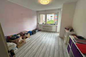 Modernisiertes Reihenmittelhaus mit Garage, Garten und offenem Wohnkonzept in Wickrath – Lannerstraße 22, 41189 Wickrath-Mitte, Mönchengladbach – Vorschaubild 2