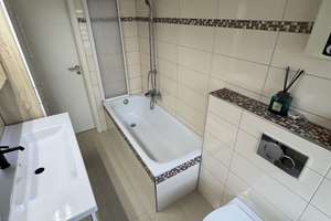 Attraktive 4-Zimmer-Wohnung in Duisburg – Die vollständige Adresse der Immobilie erhältst du vom Anbieter., 47259 Huckingen, Duisburg – Vorschaubild 14