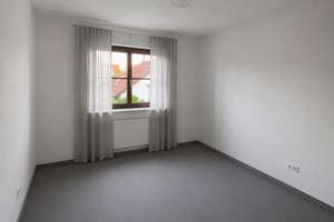 Viel Platz für die Familie: Modernisiertes Reihenhaus mit gepflegtem Garten in Langenselbold – 63505 Langenselbold – Vorschaubild 9