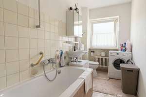 Ruhig gelegene Dreizimmerwohnung mit Balkon und Tiefgaragenstellplatz in München-Am Hart – 80937 Am Hart, München – Vorschaubild 9