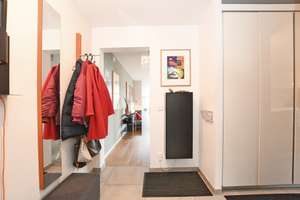 AIGNER - Gepflegte Doppelhaushälfte mit PV-Anlage und Poggenpohl-Einbauküche in Trudering – Die vollständige Adresse der Immobilie erhältst du vom Anbieter., 81829 Trudering-Riem (Ortsteil), München – Vorschaubild 15