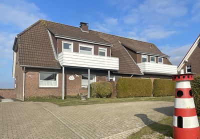 Carolinensiel: Preis auf Anfrage - Angebote erwünscht! Attraktives Vier-Parteien-Ferienhaus!