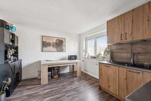 Reihenmittelhaus mit zwei Wohneinheiten, Garten & moderner Energietechnik in Cham – An der Königsbergerstr 35, 93413 Cham – Vorschaubild 9