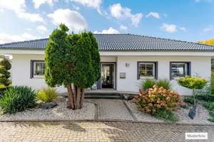 Provi frei Einfamilienhaus mit Carport in 45356 Essen - 