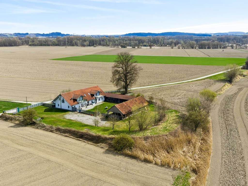 Immobilie in Neuhaus am Inn - Wunderbares Anwesen mit moderner Wohnqualität in absoluter Alleinlage - Bild 2