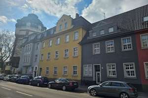 Zentrumsnah, großzügig, historischer Charme - EFH mit 9 Zi. + 213 m² Wfl