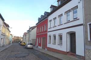 Neues Angebot !  Teilsaniertes Reihenmittelhaus ca. 150 m² Wohnfläche + eigene Zufahrt und 3 Garagen – Philippstraße 15, 8393 Meerane – Vorschaubild 24