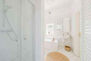 Großzügig wohnen im Kreuzviertel: Altbau-Charme mit 3–4 Schlafzimmern und Parkplatzmöglichkeit – Die vollständige Adresse der Immobilie erhältst du vom Anbieter., 44137 Westfalenhalle, Dortmund – Vorschaubild 9