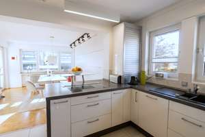 Moderne, großzügige Wohnung direkt an der Rheinaue – Die vollständige Adresse der Immobilie erhältst du vom Anbieter., 53227 Limperich, Bonn – Vorschaubild 7
