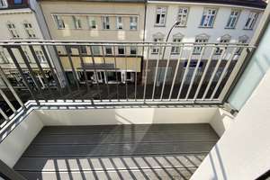 Einziehen ohne Aufwand - Voll möblierte 1-Zimmer Wohnung mit Einbauküche und Fussbodenheizung – Florian-Geyer-Straße 111, 12489 Adlershof, Berlin – Vorschaubild 2